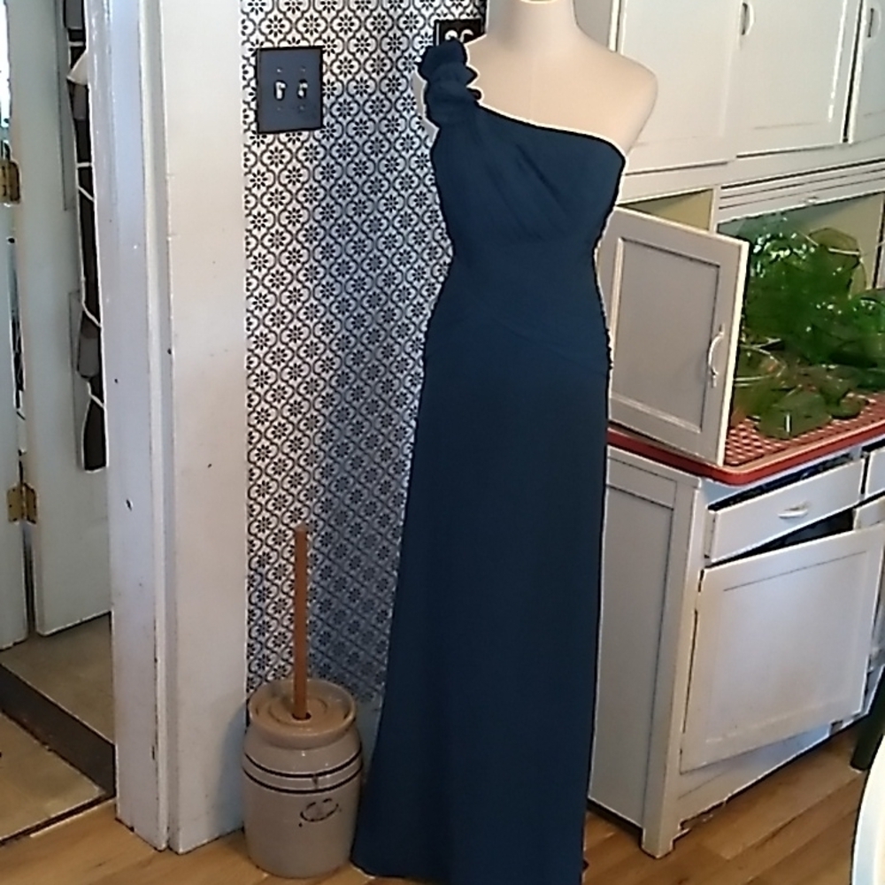 David's Bridal 2 prom bridesmaid wedding dress